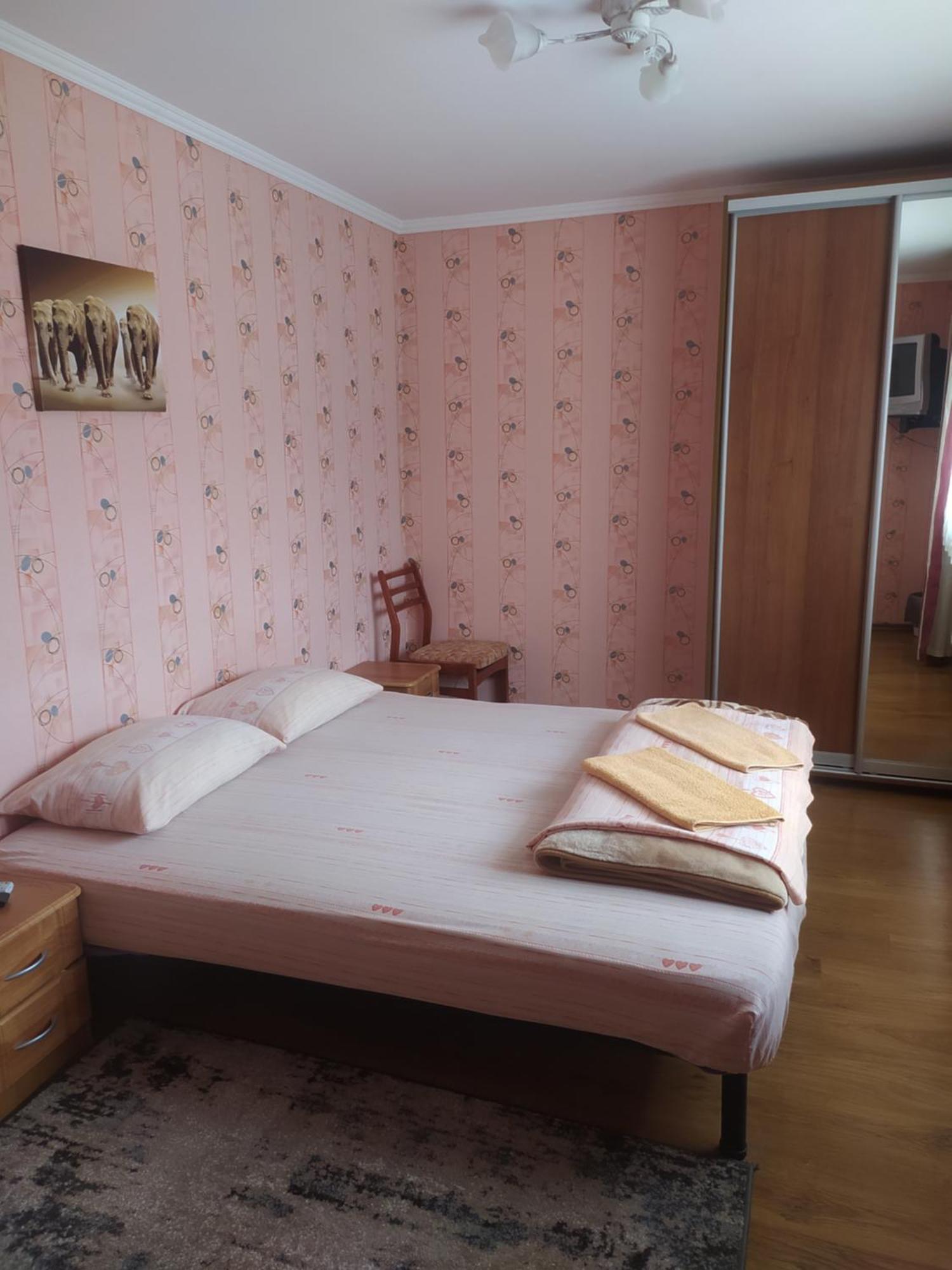 Guest House Cherepaha Kam'janec'-Podil's'kyj Esterno foto