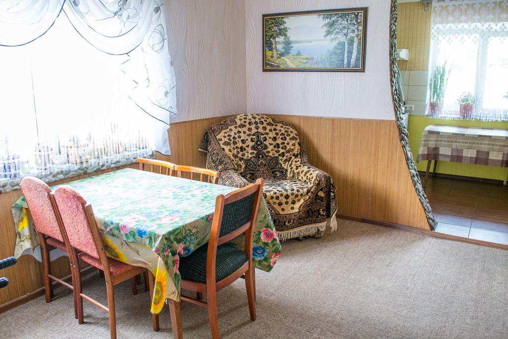 Guest House Cherepaha Kam'janec'-Podil's'kyj Esterno foto