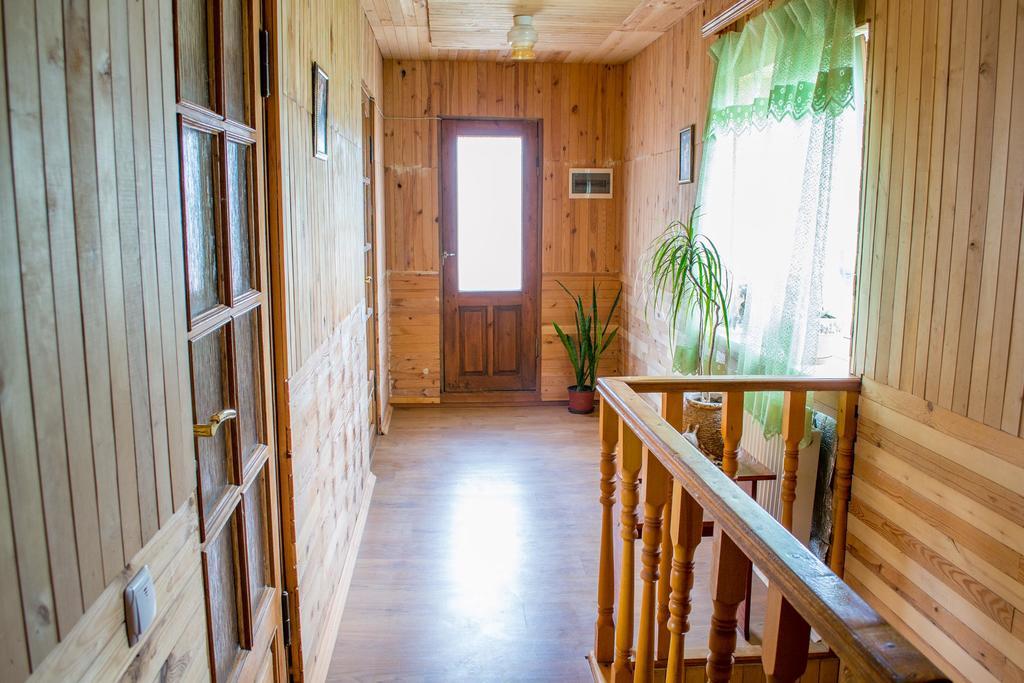 Guest House Cherepaha Kam'janec'-Podil's'kyj Esterno foto