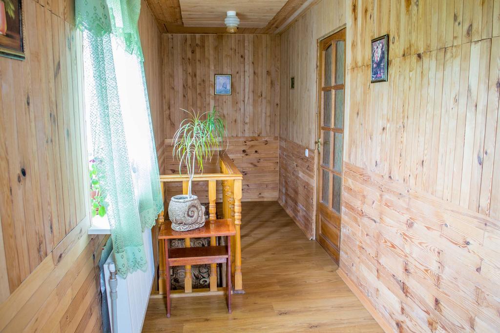 Guest House Cherepaha Kam'janec'-Podil's'kyj Esterno foto